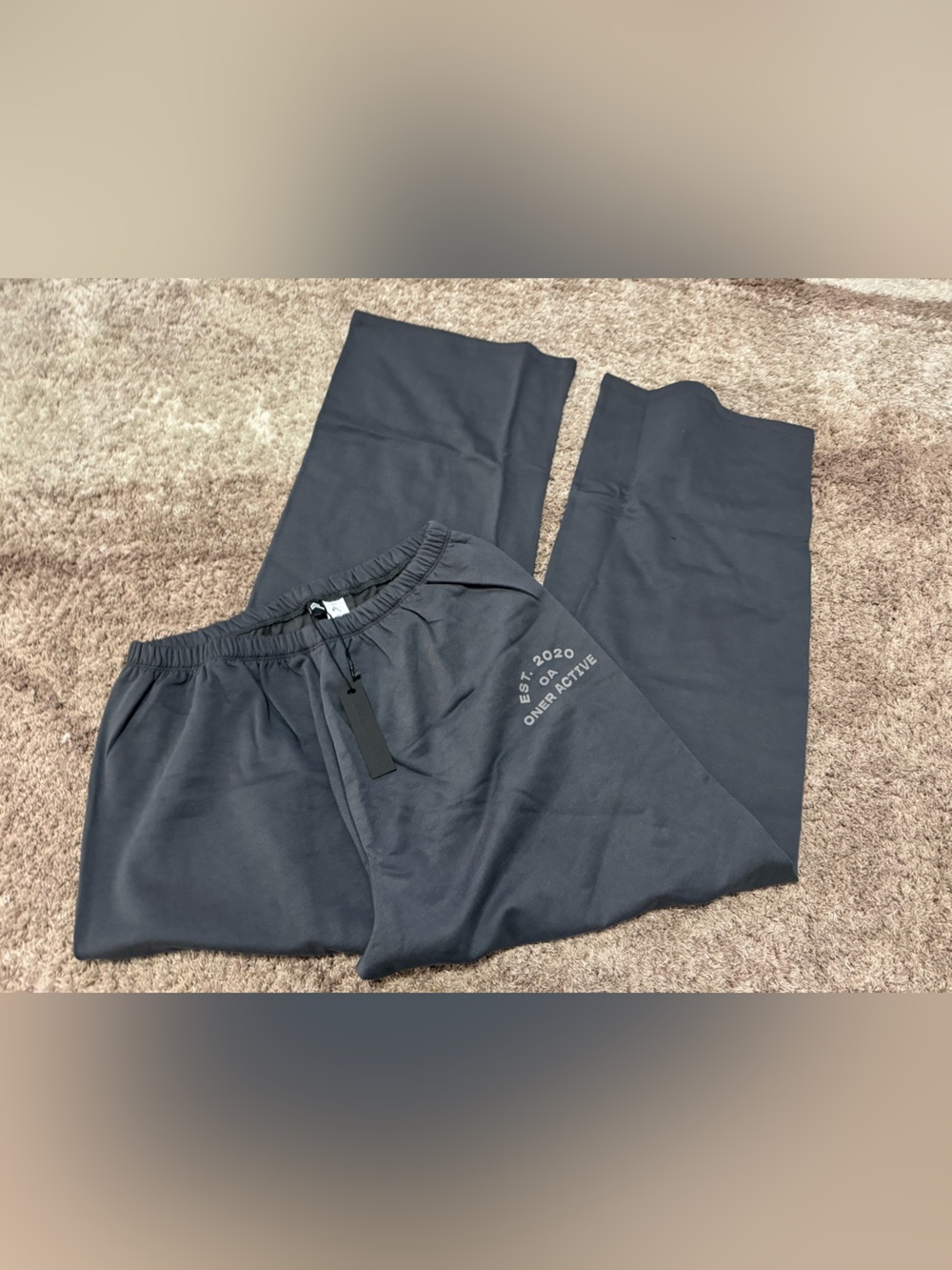 ONER active FOUNDATIONS STRAIGHT LEG SWEATPANTS WITH GRAPHIC